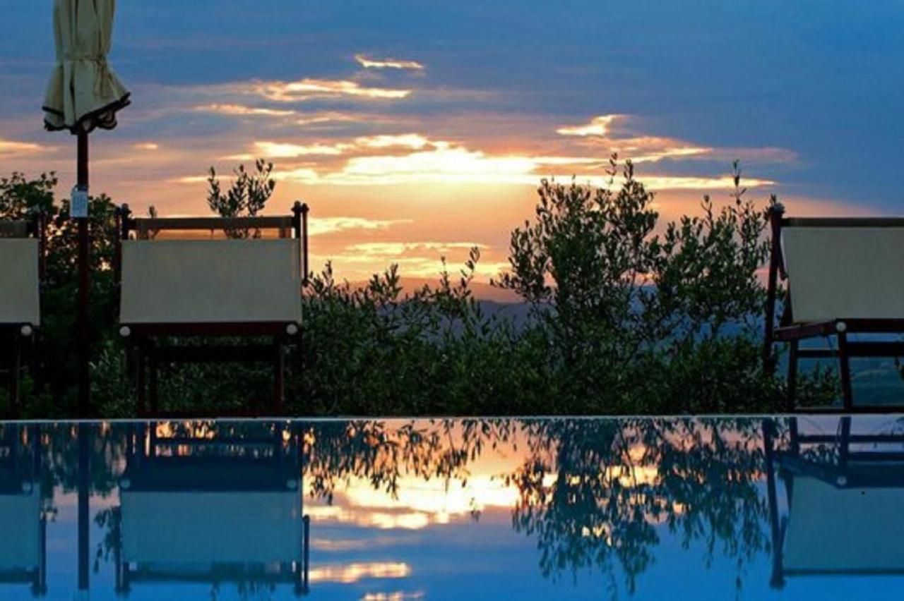 Aparthotel Castello Di Fulignano Sinadra Superior 4*